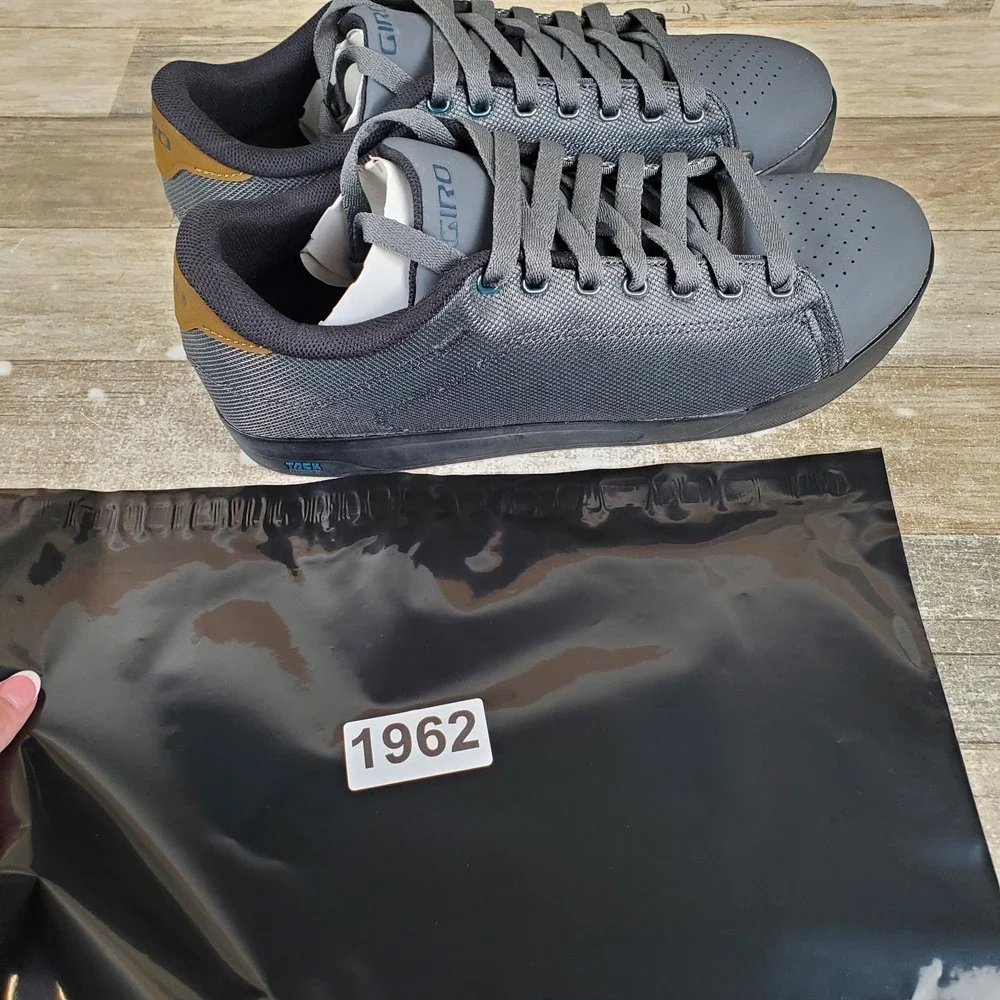 Giro Deed Mens Cycling Shoes Sz 13 Gray Comfort Leather Lace Up Low Top Sneakers